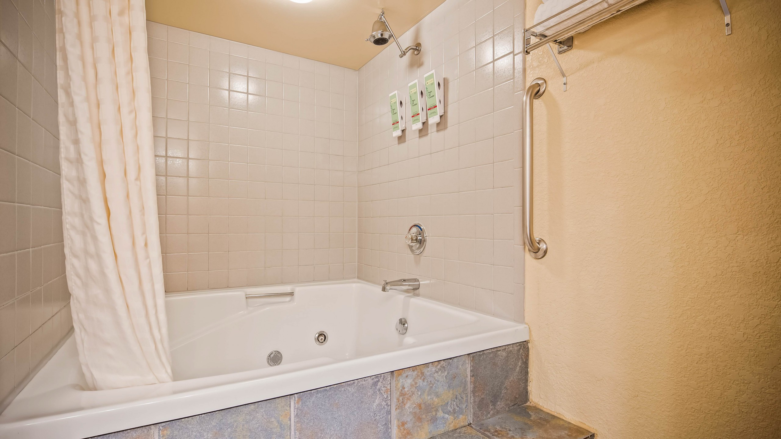 Best Western Center Pointe Inn
