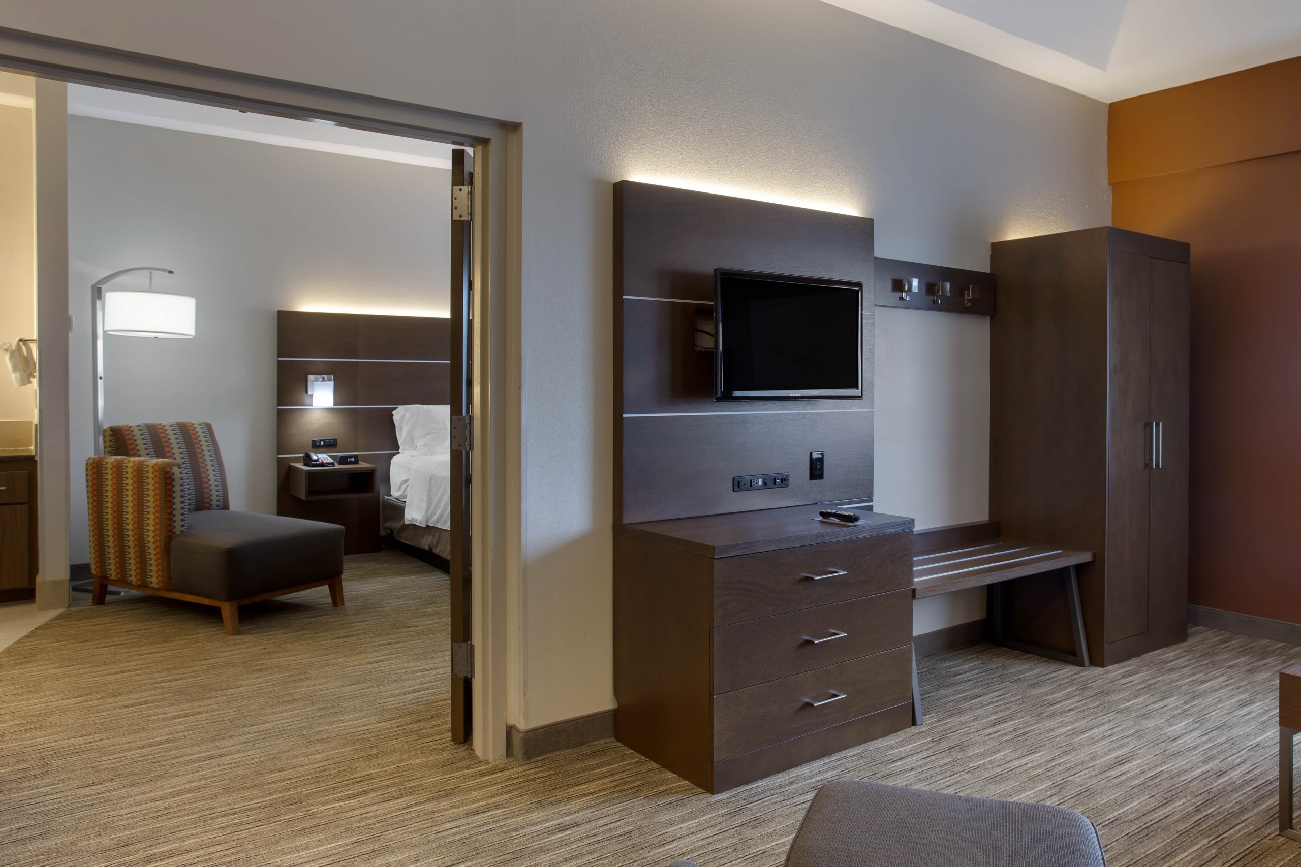 Holiday Inn Express Green Mtn. Drive