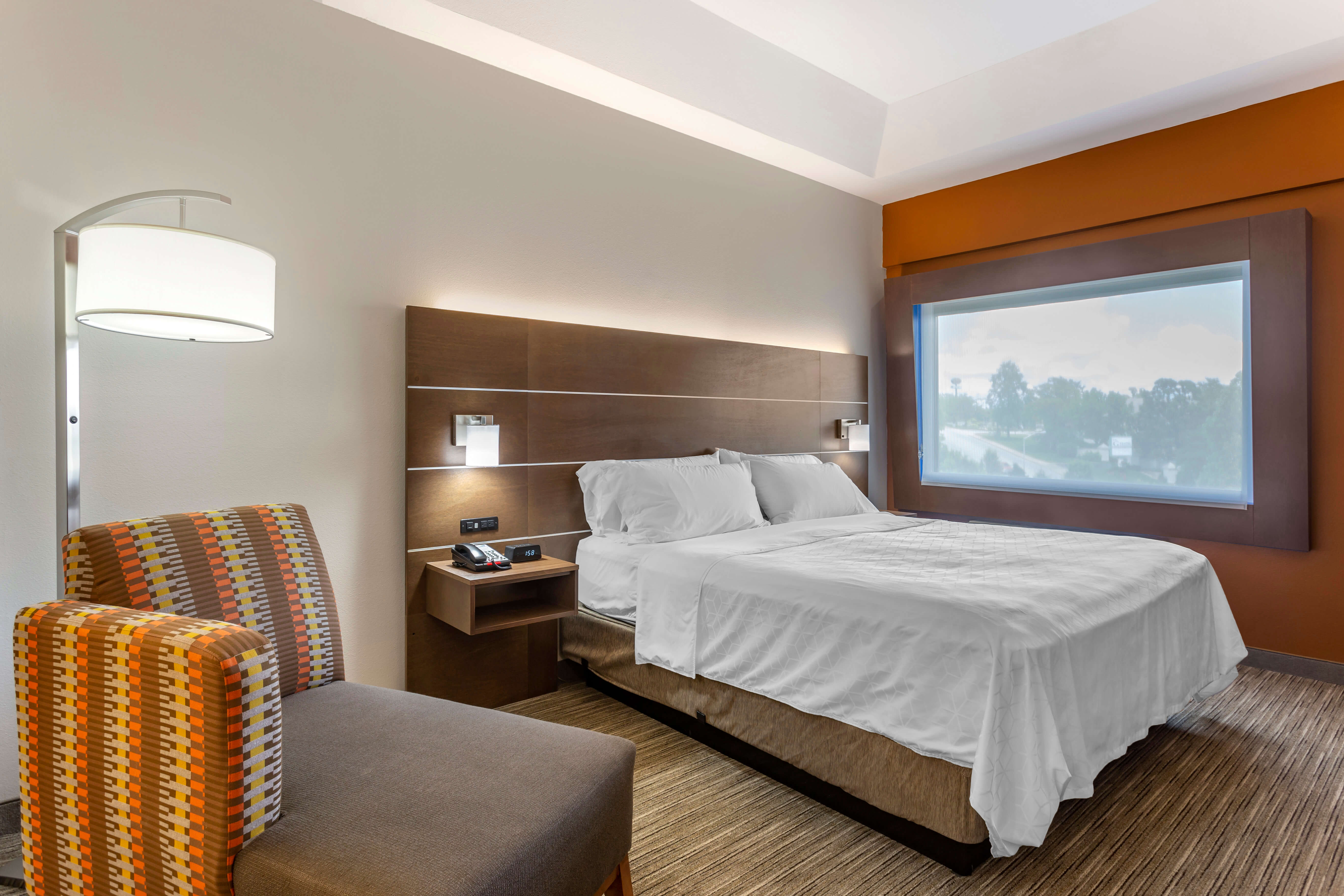 Holiday Inn Express Green Mtn. Drive